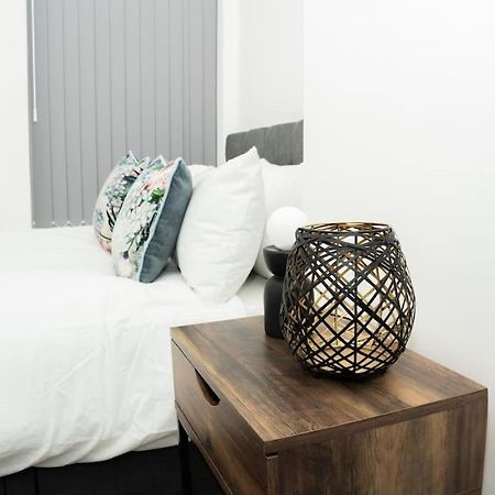 Stylish Home In York - Free Wifi & Parking - Close To Racecourse & City Centre エクステリア 写真