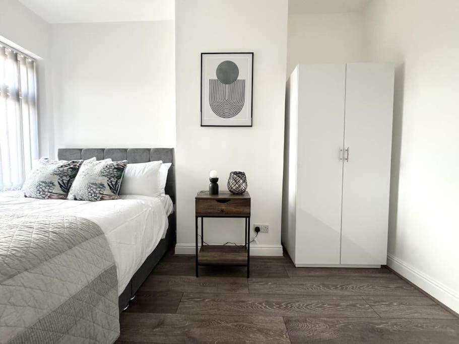 Stylish Home In York - Free Wifi & Parking - Close To Racecourse & City Centre エクステリア 写真