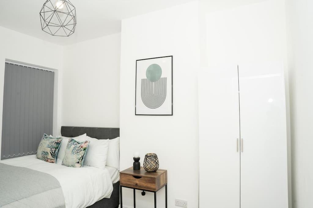 Stylish Home In York - Free Wifi & Parking - Close To Racecourse & City Centre エクステリア 写真