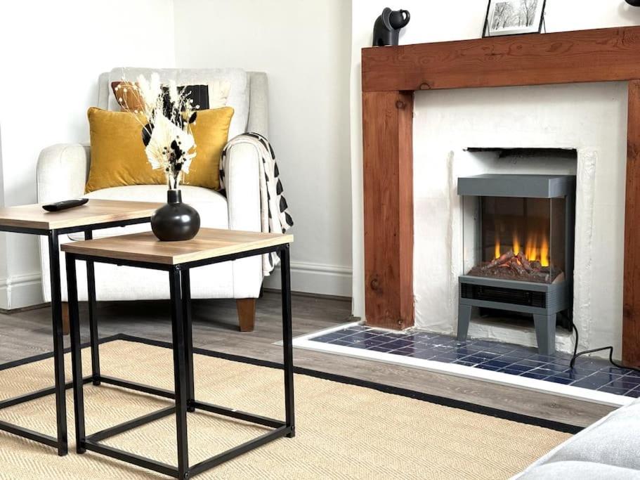 Stylish Home In York - Free Wifi & Parking - Close To Racecourse & City Centre エクステリア 写真